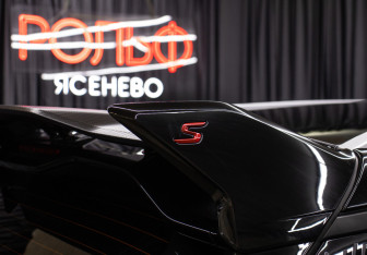 Подержанный автомобиль Geely Coolray 2023 года (25 фото)