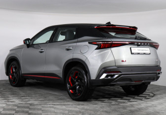 Подержанный автомобиль Omoda C5 2023 года (7 фото)