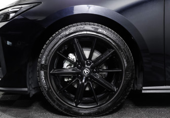 Подержанный автомобиль Changan UNI-V 2023 года (29 фото)