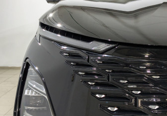 Подержанный автомобиль Omoda C5 2023 года (11 фото)