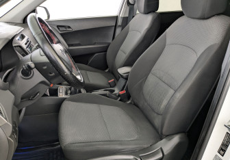 Подержанный автомобиль Hyundai Creta 2018 года (20 фото)