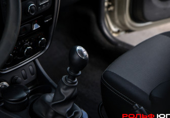 Подержанный автомобиль Renault Duster 2012 года (13 фото)