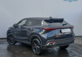 Подержанный автомобиль Omoda C5 2023 года (7 фото)