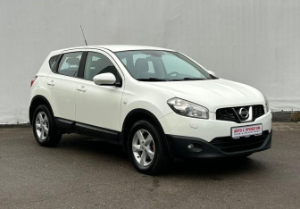 Подержанный автомобиль Nissan Qashqai 2011 года (3 фото)