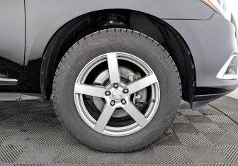 Подержанный автомобиль Infiniti QX60 2019 года (18 фото)