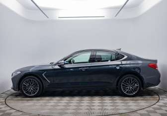Подержанный автомобиль Genesis G70 2019 года (2 фото)