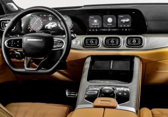 Подержанный автомобиль Jaecoo J8 2024 года (22 фото)