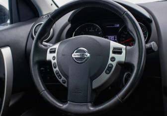 Подержанный автомобиль Nissan Qashqai+2 2012 года (14 фото)