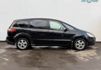 Подержанный автомобиль Ford S-MAX 2011 года (4 фото)