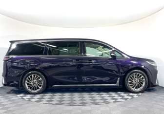 Подержанный автомобиль Voyah Dream 2024 года (4 фото)