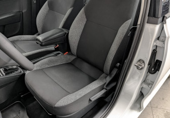 Подержанный автомобиль Skoda Rapid Liftback 2022 года (19 фото)
