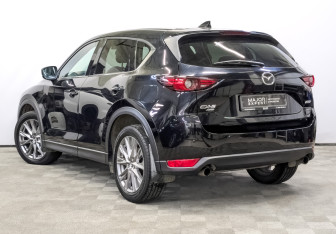 Подержанный автомобиль Mazda CX-5 2020 года (7 фото)