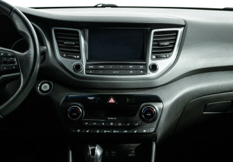 Подержанный автомобиль Hyundai Tucson 2016 года (12 фото)