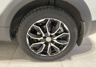 Подержанный автомобиль LADA (ВАЗ) Vesta Wagon 2019 года (12 фото)