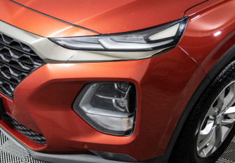 Подержанный автомобиль Hyundai Santa Fe 2018 года (5 фото)