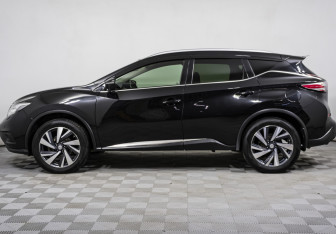 Подержанный автомобиль Nissan Murano Suv 2017 года (8 фото)
