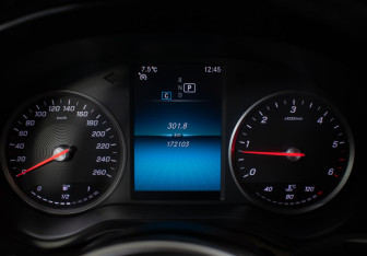 Подержанный автомобиль Mercedes-Benz GLC Coupe 2019 года (13 фото)