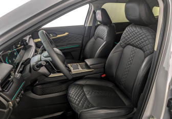 Подержанный автомобиль Exeed TXL 2023 года (20 фото)