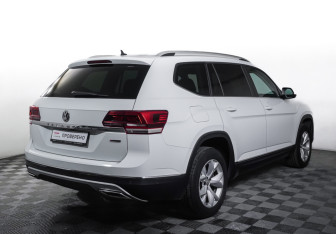 Подержанный автомобиль Volkswagen Teramont 2018 года (5 фото)