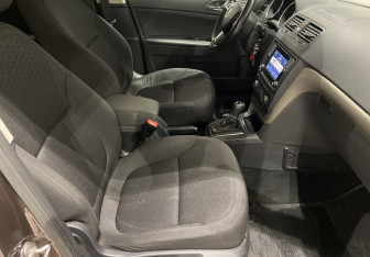 Подержанный автомобиль Skoda Yeti 2016 года (9 фото)