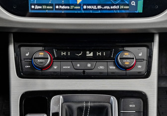 Подержанный автомобиль Geely Atlas 2021 года (20 фото)