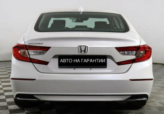 Подержанный автомобиль Honda Accord Sedan 2020 года (4 фото)