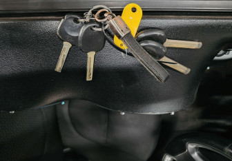 Подержанный автомобиль Kia Rio Sedan 2015 года (18 фото)