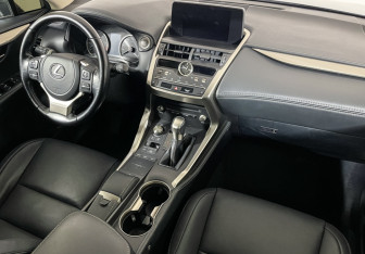 Подержанный автомобиль Lexus NX 2021 года (9 фото)