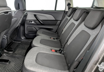 Подержанный автомобиль Citroen C4 Picasso 2017 года (12 фото)