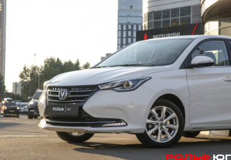 Подержанный автомобиль Changan Alsvin 2023 года (15 фото)