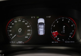 Подержанный автомобиль Volvo V60 Cross Country 2019 года (12 фото)