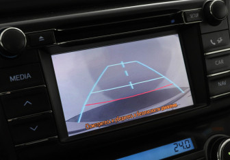 Подержанный автомобиль Toyota RAV4 2013 года (13 фото)