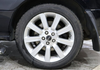 Подержанный автомобиль Land Rover Range Rover 2011 года (9 фото)