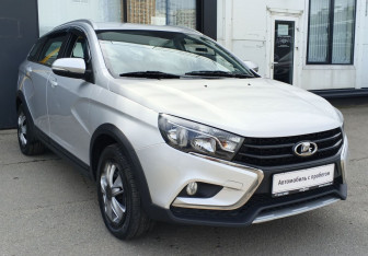 Подержанный автомобиль LADA (ВАЗ) Vesta Wagon 2019 года (3 фото)
