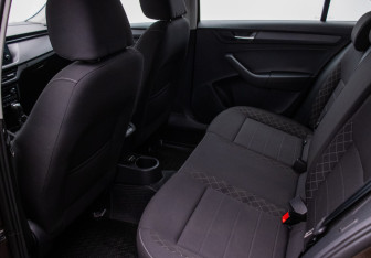 Подержанный автомобиль Skoda Rapid Liftback 2020 года (11 фото)