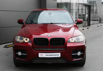 Подержанный автомобиль BMW X6 2012 года (2 фото)