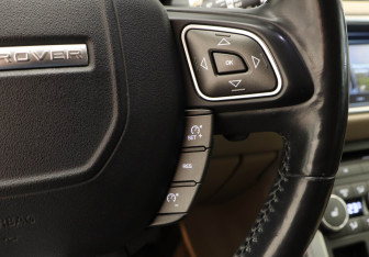 Подержанный автомобиль Land Rover Range Rover Evoque 2015 года (12 фото)