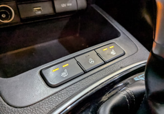 Подержанный автомобиль Kia Rio Hatchback 2021 года (19 фото)