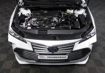 Подержанный автомобиль Toyota Avalon 2022 года (9 фото)