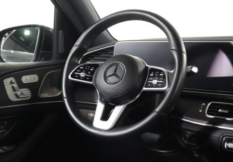 Подержанный автомобиль Mercedes-Benz GLE 2022 года (15 фото)