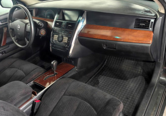 Подержанный автомобиль Nissan Teana 2006 года (9 фото)