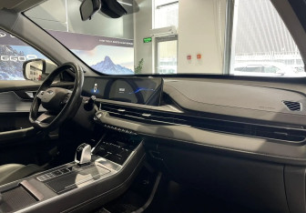 Подержанный автомобиль Chery Tiggo 7 Pro Max 2023 года (10 фото)
