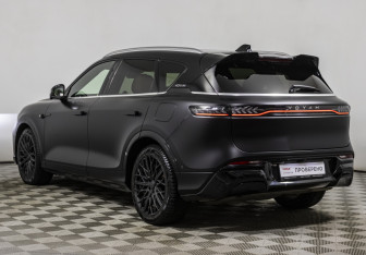 Подержанный автомобиль Voyah Free 2023 года (7 фото)