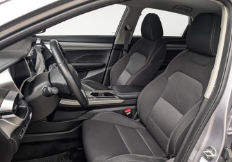 Подержанный автомобиль Geely Coolray 2023 года (20 фото)