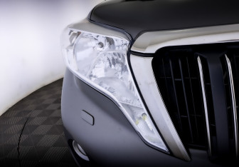 Подержанный автомобиль Toyota Land Cruiser Prado 2016 года (17 фото)