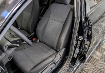 Подержанный автомобиль Kia Rio Hatchback 2021 года (16 фото)