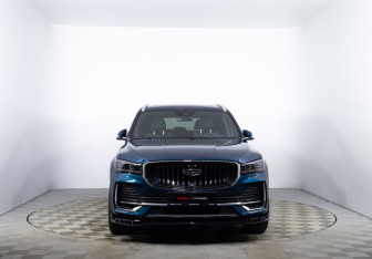 Подержанный автомобиль Geely Monjaro 2023 года (2 фото)