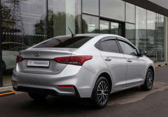 Подержанный автомобиль Hyundai Solaris Sedan 2018 года (5 фото)
