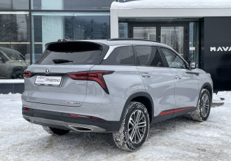 Подержанный автомобиль Changan CS75PLUS 2023 года (5 фото)