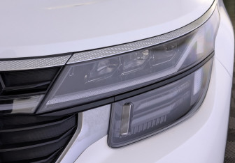 Подержанный автомобиль Kia Seltos 2024 года (10 фото)